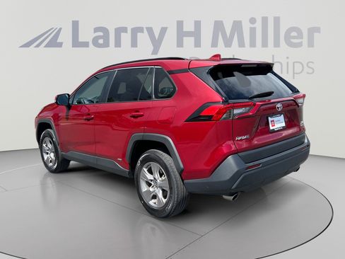 Certified 2025 Toyota RAV4 XLE AWD/4WD image 3