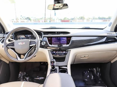 Used 2023 Cadillac XT6 Premium Luxury FWD image 15