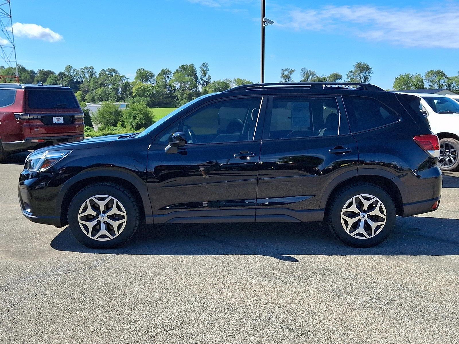 Used 2021 Subaru Forester Premium AWD/4WD image 4
