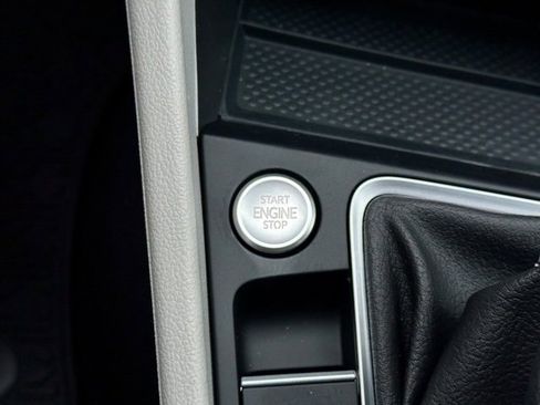 New 2026 Volkswagen Jetta SE image 26