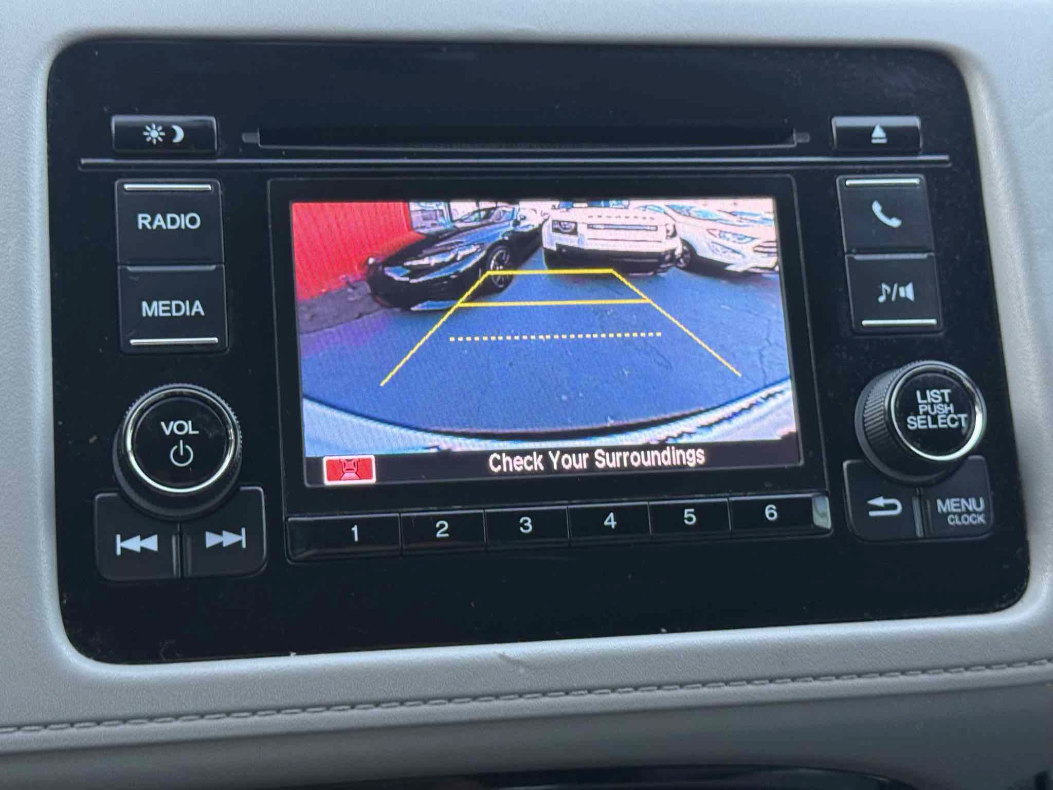 Used 2020 Honda HR-V LX image 37