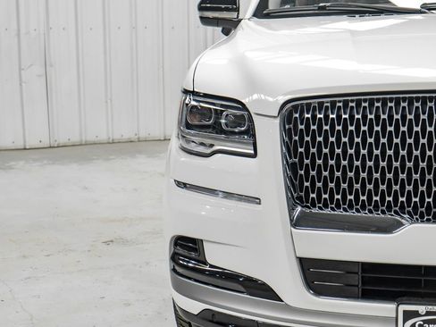 Used 2022 Lincoln Navigator L Reserve AWD/4WD image 50