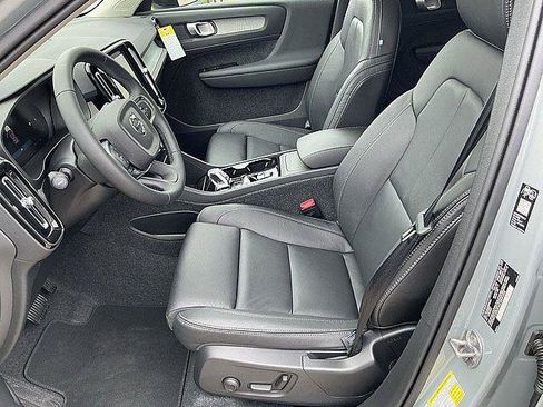 New 2026 Volvo XC40 B5 Plus w/ Climate Package AWD/4WD image 14