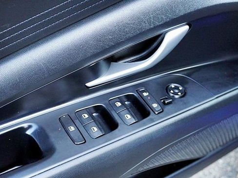 Certified 2024 Hyundai Elantra SEL FWD image 22