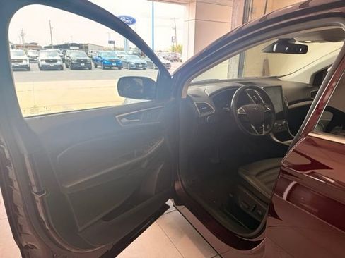 Used 2024 Ford Edge SEL AWD/4WD image 8
