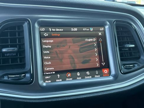 Used 2019 Dodge Challenger SXT w/ Plus Package image 17