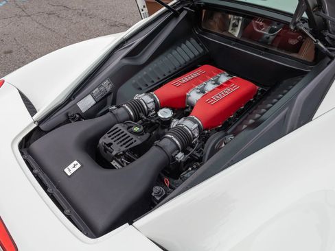 Used 2015 Ferrari 458 Italia Coupe image 59