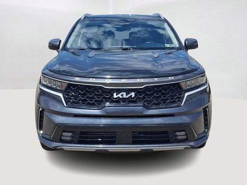Used 2022 Kia Sorento EX w/ Panoramic Sunroof Package FWD image 2