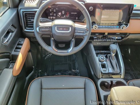 New 2026 GMC Canyon AT4 w/ AT4 Premium Package image 10