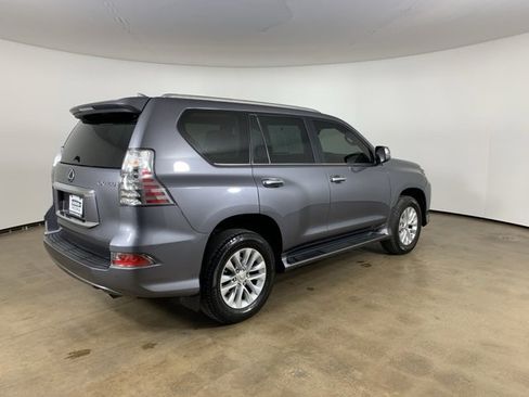 Used 2023 Lexus GX 460 Premium w/ Premium Package image 8