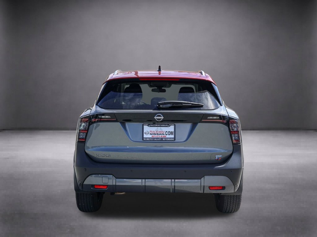 Used 2026 Nissan Kicks SV FWD image 6