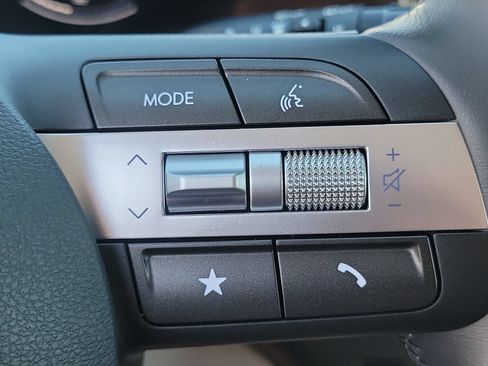 Used 2026 Hyundai Kona SEL Sport FWD image 9