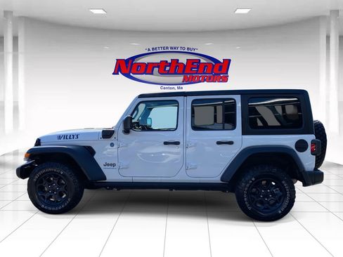 Used 2023 Jeep Wrangler Unlimited image 4