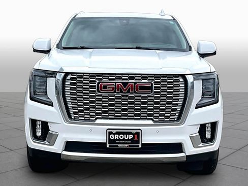 Used 2022 GMC Yukon XL Denali w/ Advanced Technology Package RWD image 4