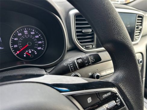 Used 2022 Kia Sportage LX w/ LX FWD Value Edition Package image 25