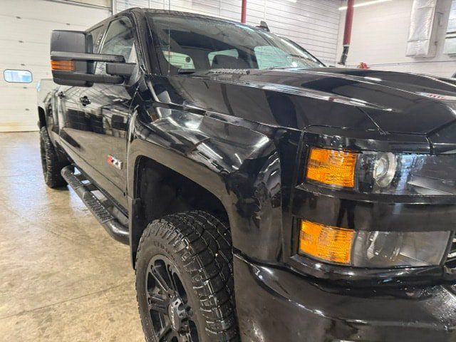 Used 2017 Chevrolet Silverado 2500 LT w/ Midnight Edition AWD/4WD image 3