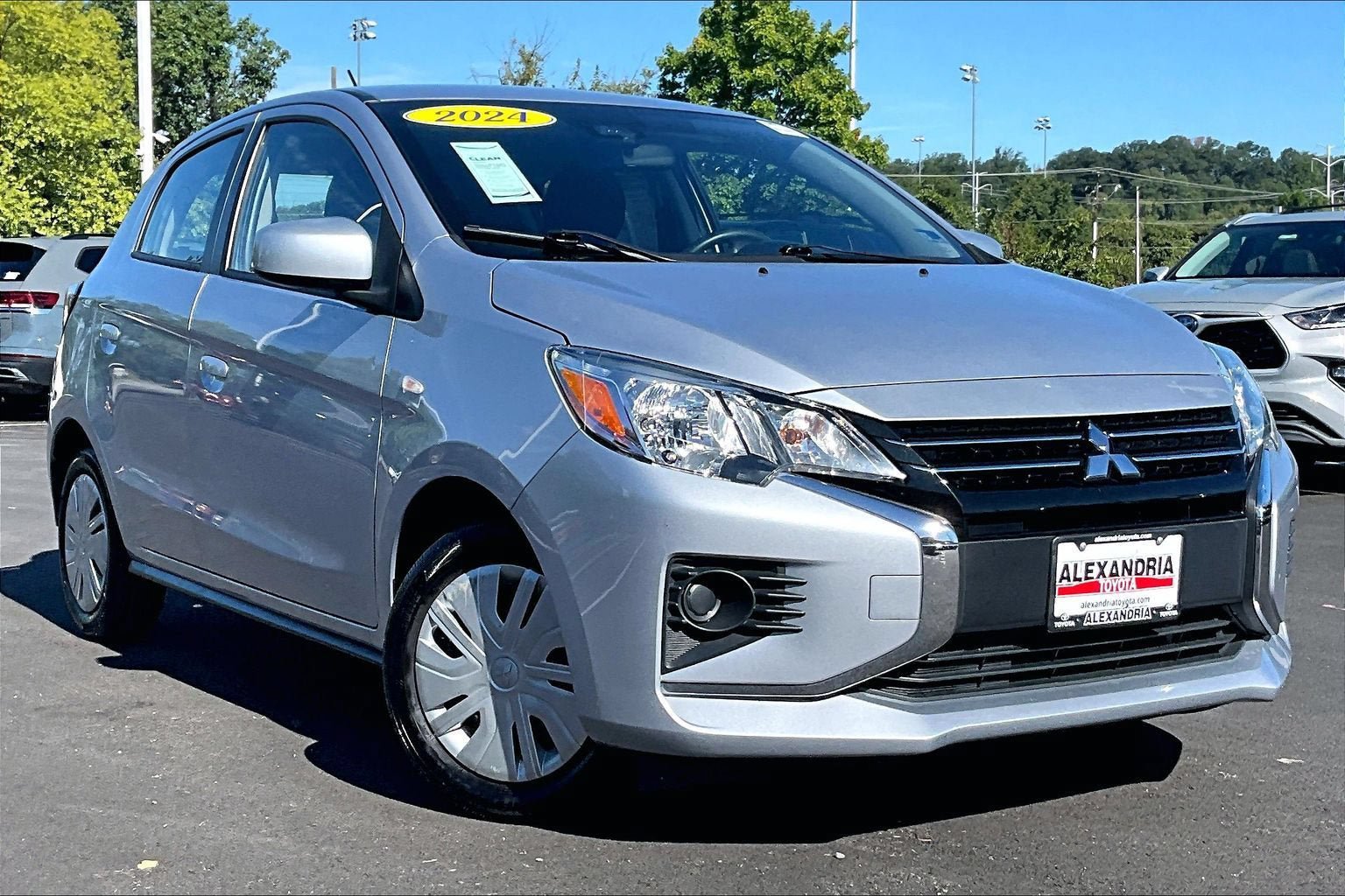 Used 2024 Mitsubishi Mirage ES FWD image 2