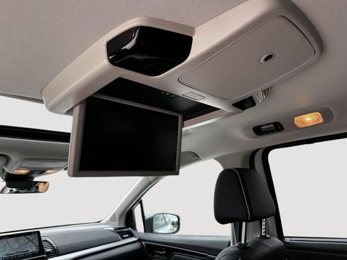 Certified 2025 Honda Odyssey Touring image 24