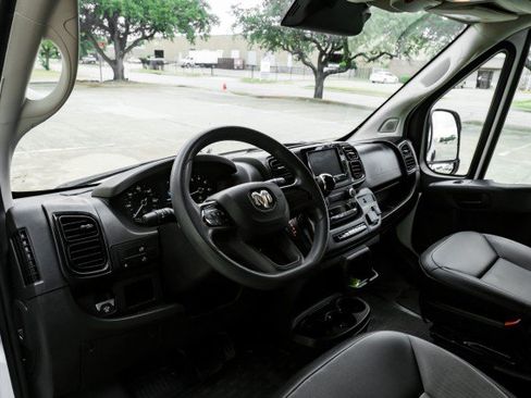 Used 2023 RAM ProMaster 1500 FWD image 2
