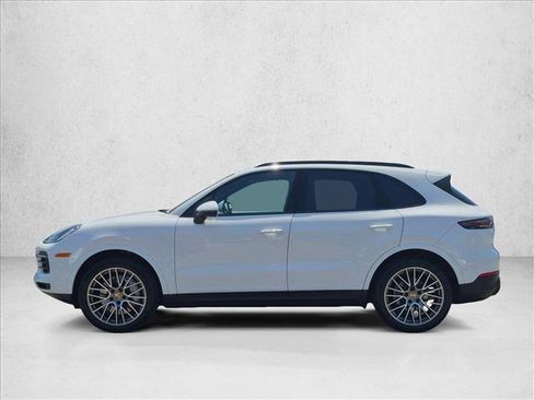 Used 2023 Porsche Cayenne AWD/4WD image 9