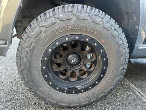 Used 2019 Toyota 4Runner Limited image 4