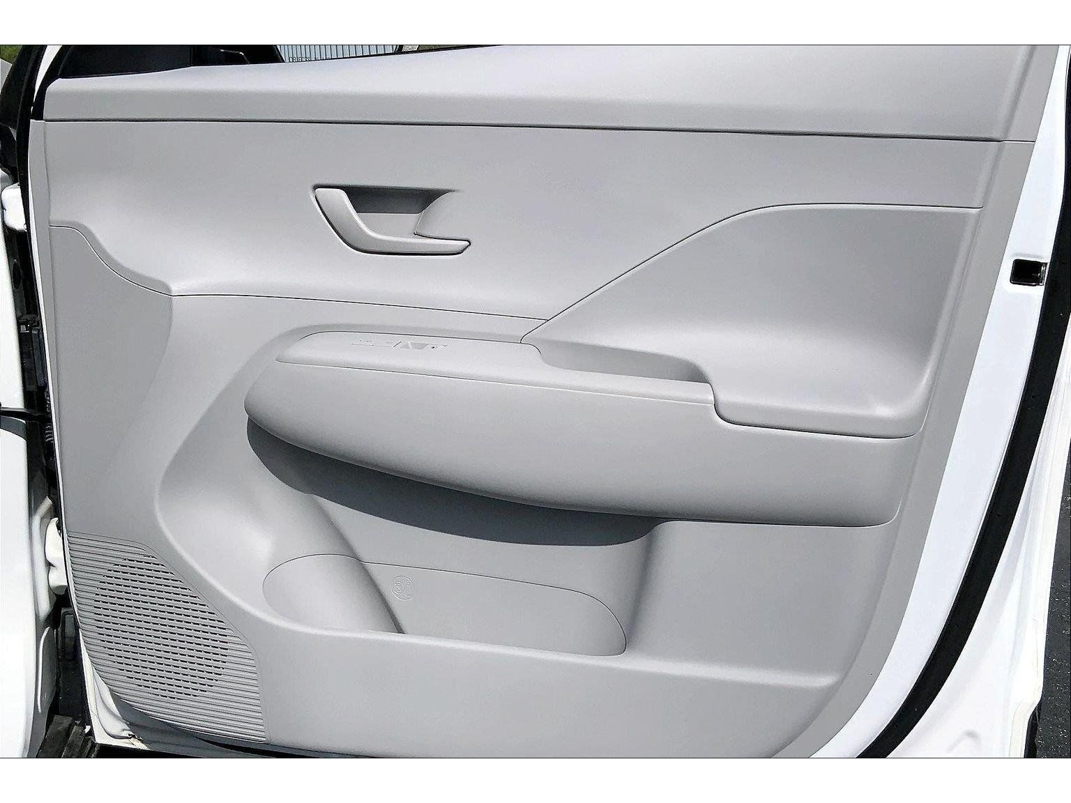 Used 2025 Hyundai Kona SEL AWD/4WD image 21
