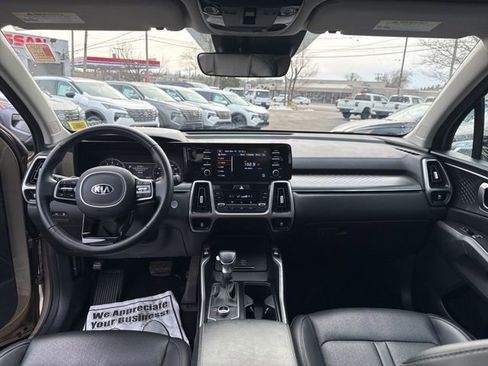Used 2021 Kia Sorento S w/ Panoramic Sunroof Package image 23