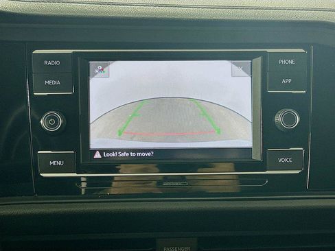 Used 2022 Volkswagen Jetta SE FWD image 13