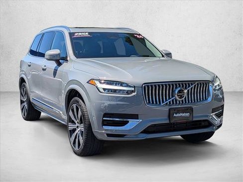 Used 2024 Volvo XC90 T8 Ultimate w/ Protection Package Premier AWD/4WD image 3