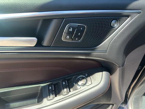 Used 2021 Ford Edge Titanium w/ Equipment Group 301A AWD/4WD image 12