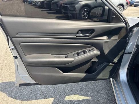 Used 2023 Nissan Altima 2.5 S image 22