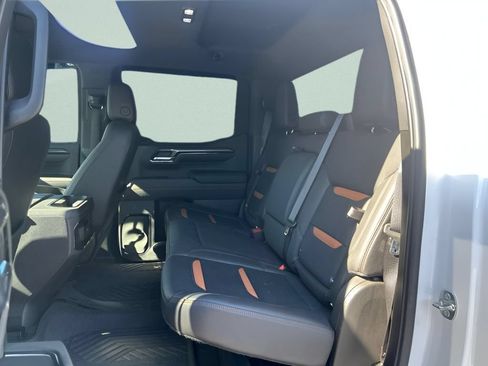 Used 2022 GMC Sierra 1500 AT4 AWD/4WD image 14
