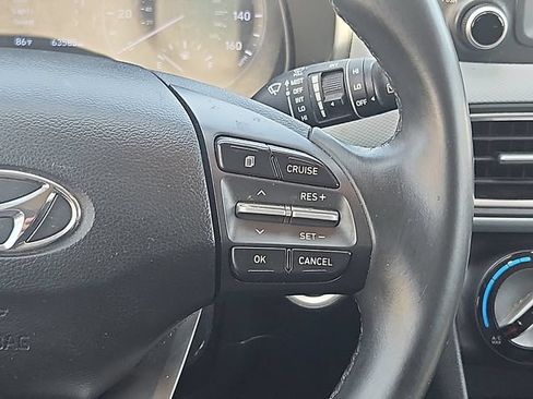 Used 2019 Hyundai Kona SEL AWD/4WD image 17