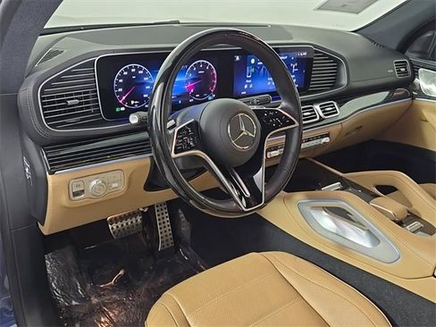 Certified 2024 Mercedes-Benz GLS 450 4MATIC image 4