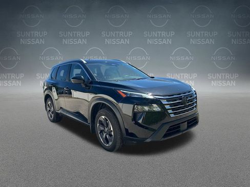 Used 2025 Nissan Rogue SV w/ SV Premium Package FWD image 41