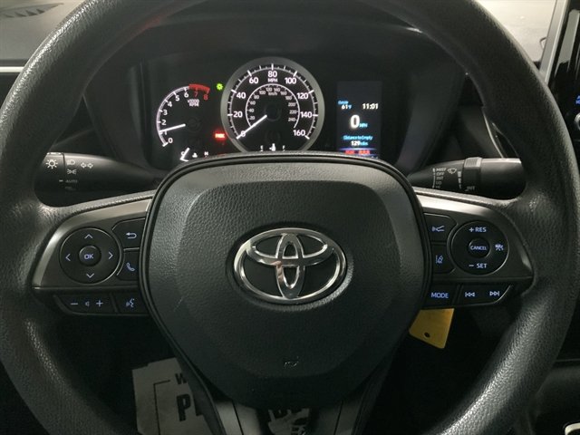 Used 2021 Toyota Corolla LE FWD image 21