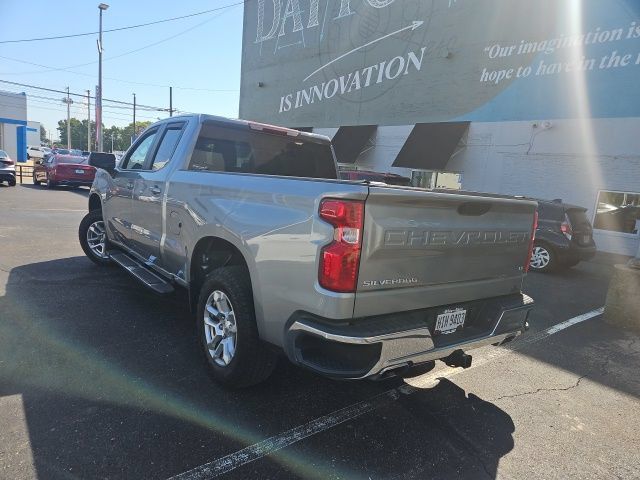 Used 2024 Chevrolet Silverado 1500 LT w/ Z71 Off-Road Package AWD/4WD image 5