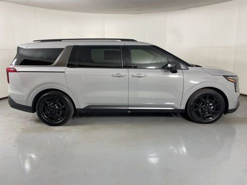 New 2026 Kia Carnival SX Prestige image 9