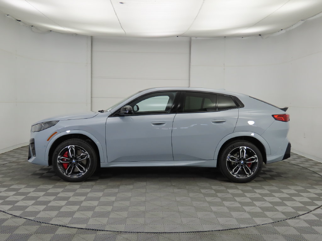Certified 2026 BMW X2 xDrive28i w/ Technology Package AWD/4WD image 9