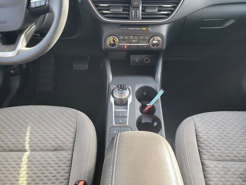Used 2020 Ford Escape SE image 23