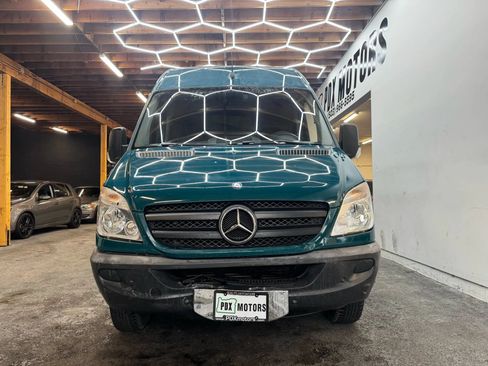 Used 2012 Mercedes-Benz Sprinter 3500 image 3