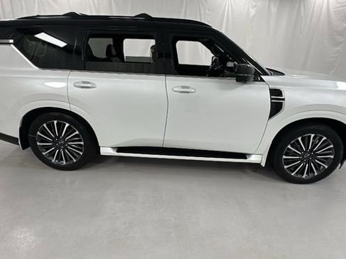 New 2026 Nissan Armada Platinum Reserve image 2