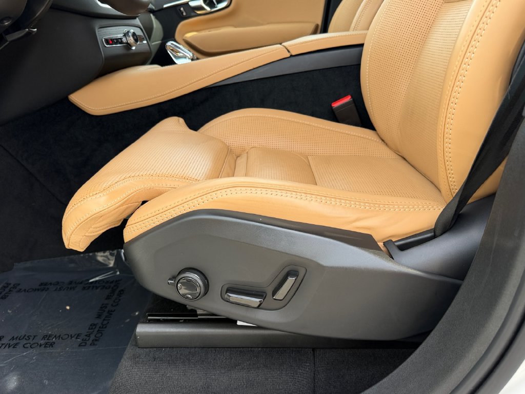 Certified 2025 Volvo XC90 T8 Ultra w/ Protection Package Premier AWD/4WD image 17