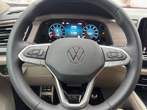 New 2026 Volkswagen Atlas SEL Premium R-Line AWD/4WD image 17