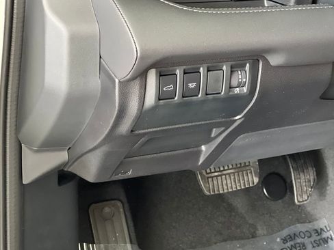 New 2026 Subaru Ascent Touring image 29