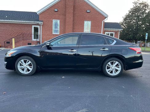 Used 2015 Nissan Altima 2.5 SV w/ Convenience Package image 8