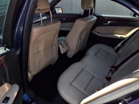 Used 2013 Mercedes-Benz E 350 Sedan image 17