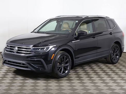 Used 2024 Volkswagen Tiguan SE image 6