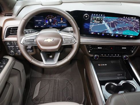 Used 2025 Chevrolet Tahoe LT w/ Comfort Package image 22