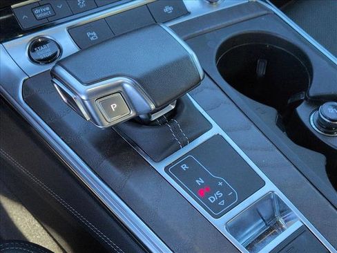 Used 2023 Audi A6 Premium Plus w/ Premium Plus Package image 11